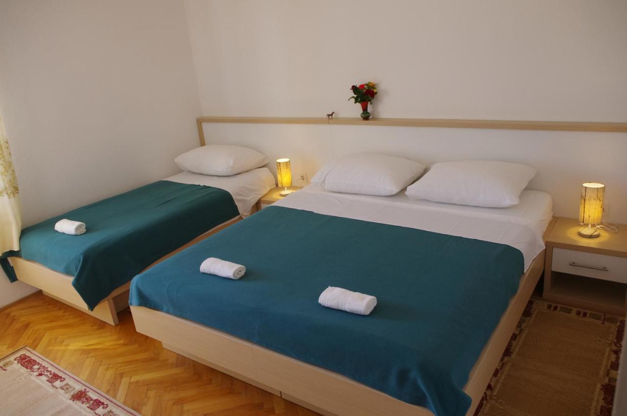 Family Friendly Seaside Apartments Vlasici, Pag - 4319 Exterior foto